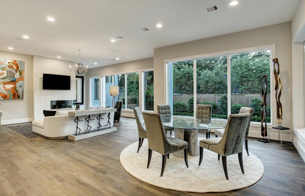 107 Fawnlake Dr, Houston TX  77079-7349 exterior