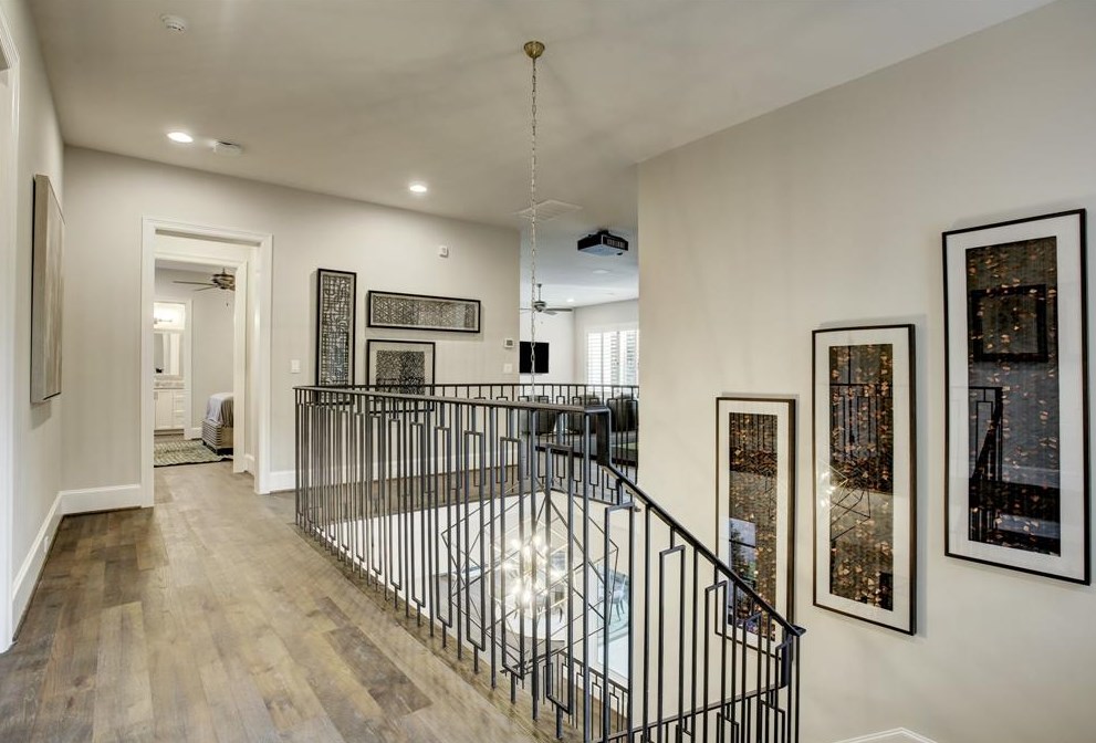 107 Fawnlake Dr, Houston TX  77079-7349 exterior