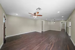 848 Nursery Rd, Clute, TX 77531 - Photo 3