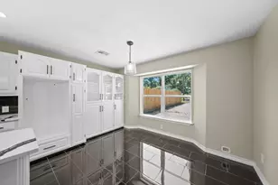 848 Nursery Rd, Clute, TX 77531 - Photo 5