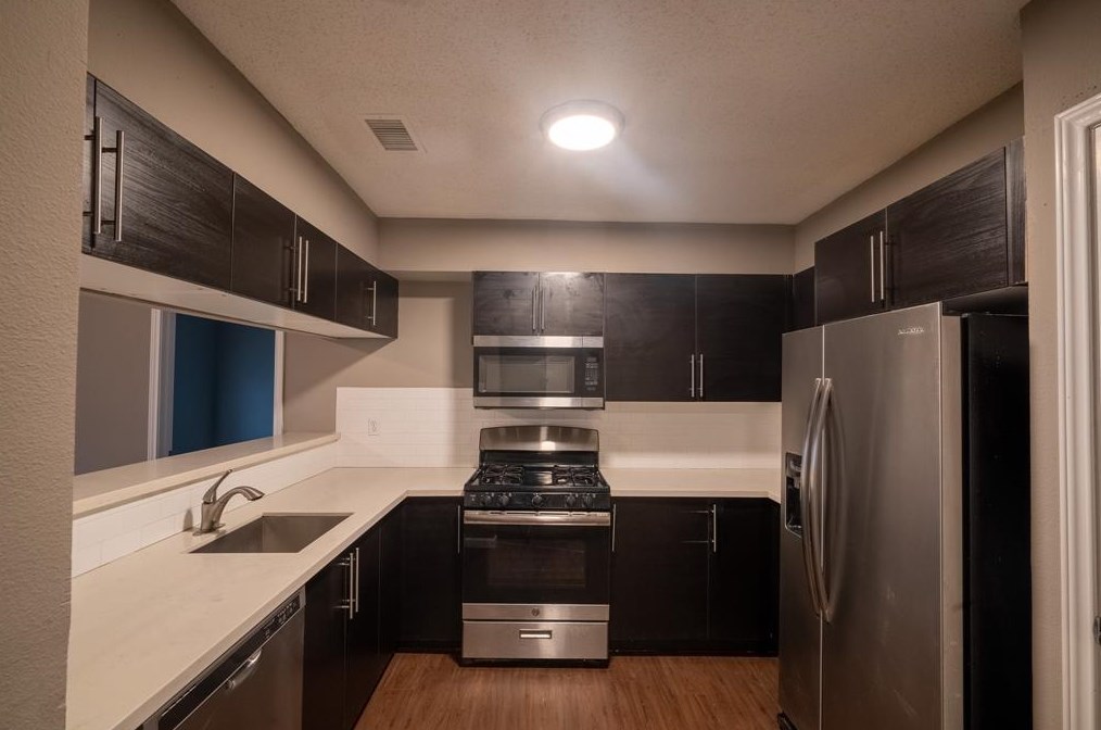 13135 Nature Trl, Houston TX  77044-1826 exterior