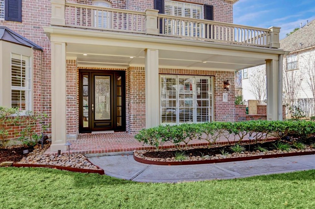 97 Beckonvale Cir, Spring TX  77382-2671 exterior