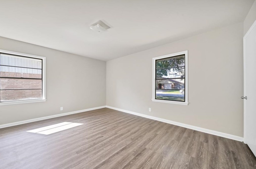 2006 Counter Point Dr, Houston TX  77055-1706 exterior