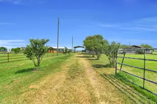 37038 Bell Rd, Waller, TX 77484 - Photo 3