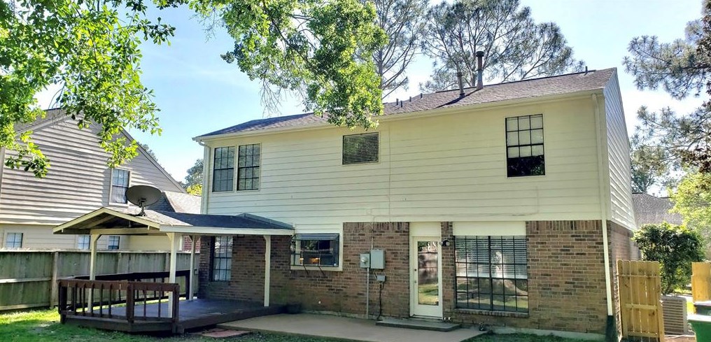 1534 Hillside Elm St, Houston TX  77062-2265 exterior