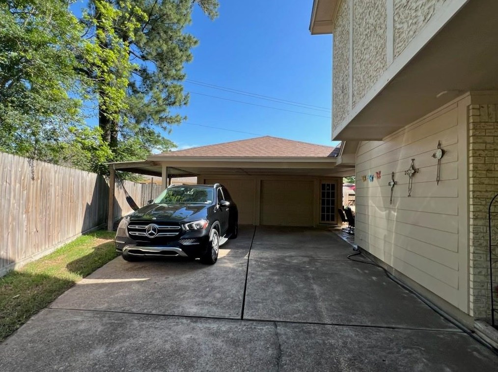 307 Grand Oaks Blvd, Houston TX  77015-2142 exterior