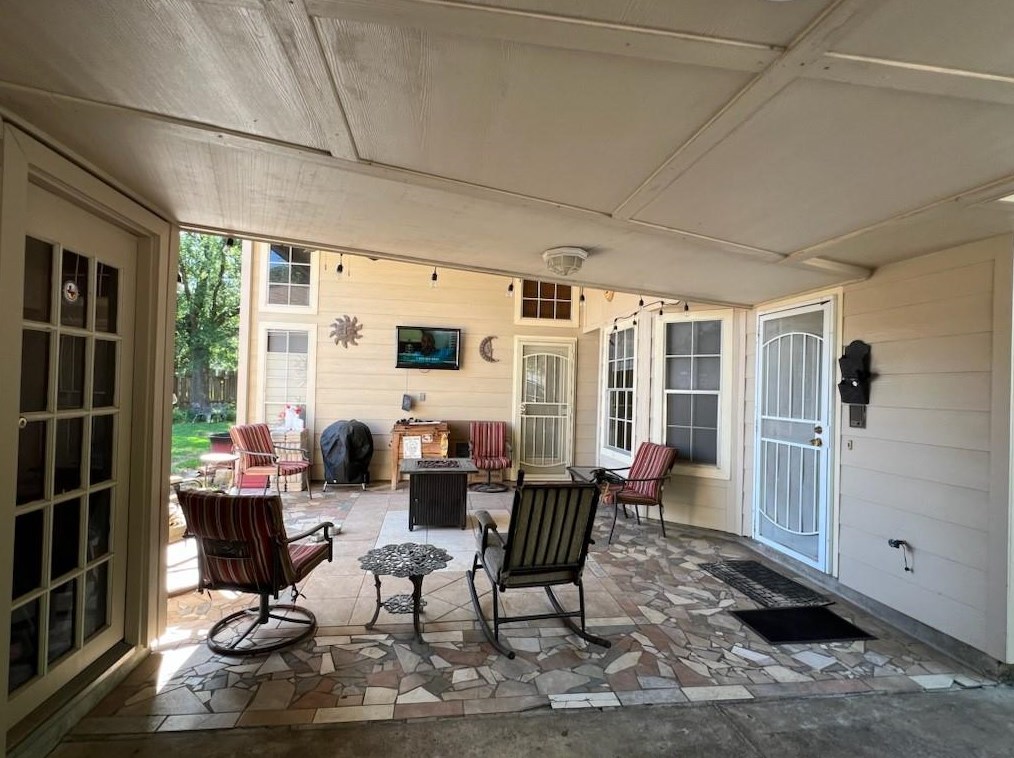 307 Grand Oaks Blvd, Houston TX  77015-2142 exterior