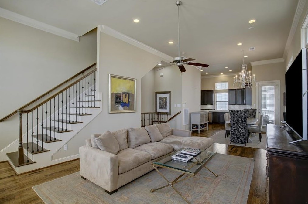 9435 Fannin St, Houston TX  77004-5807 exterior