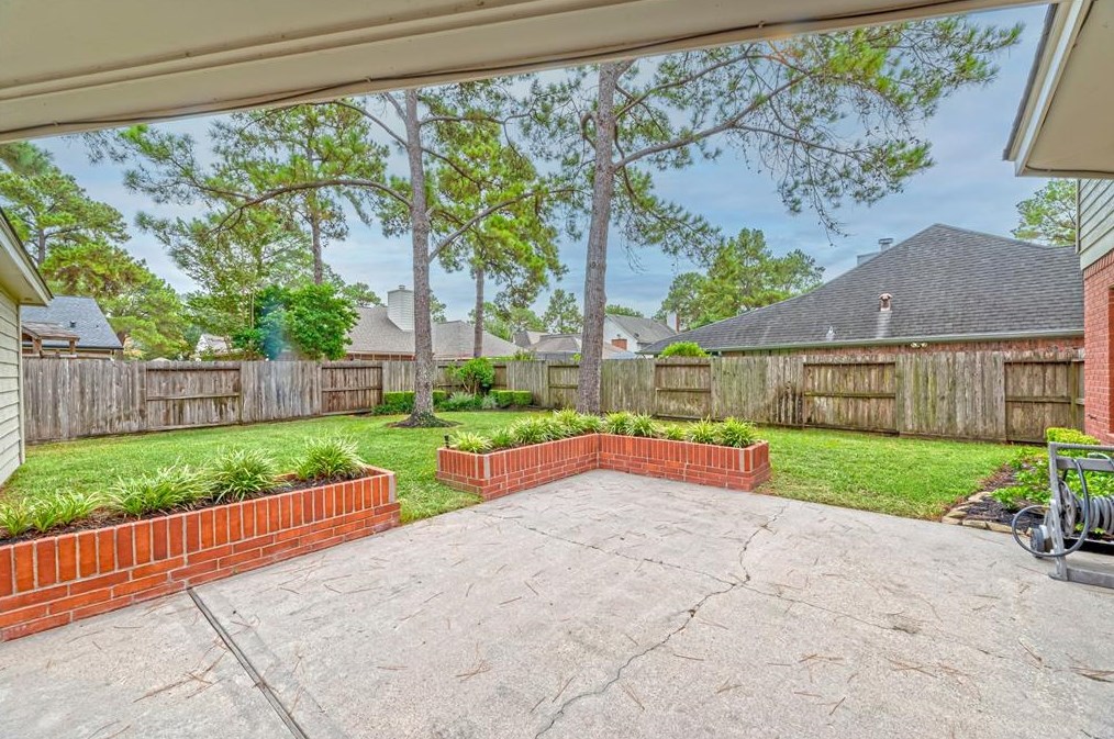 7610 Clover Cyn, Houston TX  77095-4034 exterior
