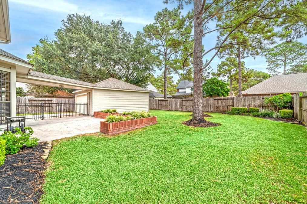 7610 Clover Cyn, Houston TX  77095-4034 exterior