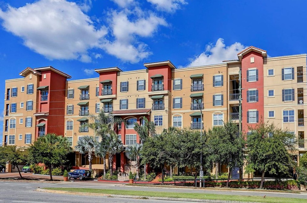 1711 Old Spanish Trl, Houston TX  77054-1925 exterior