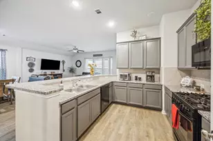 310 Morning Dove Trl, Sealy, TX 77474 - Photo 11