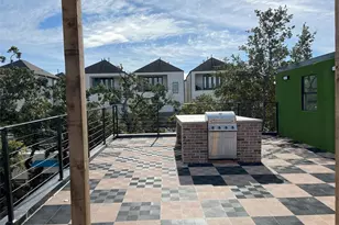 214 Welch St, Houston, TX 77006 - Photo 7