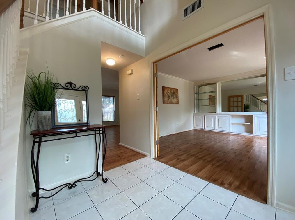 10 Trillium Cir, Spring TX  77381-6000 exterior