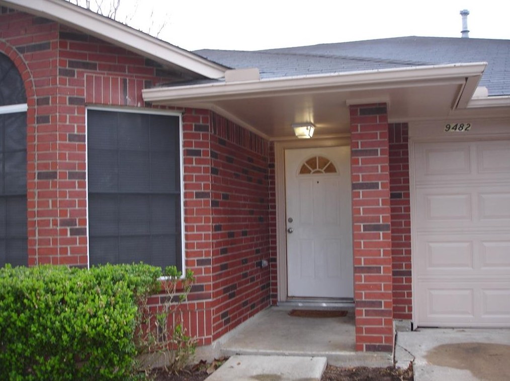 9482 Carmalee St, Houston TX  77075-5035 exterior