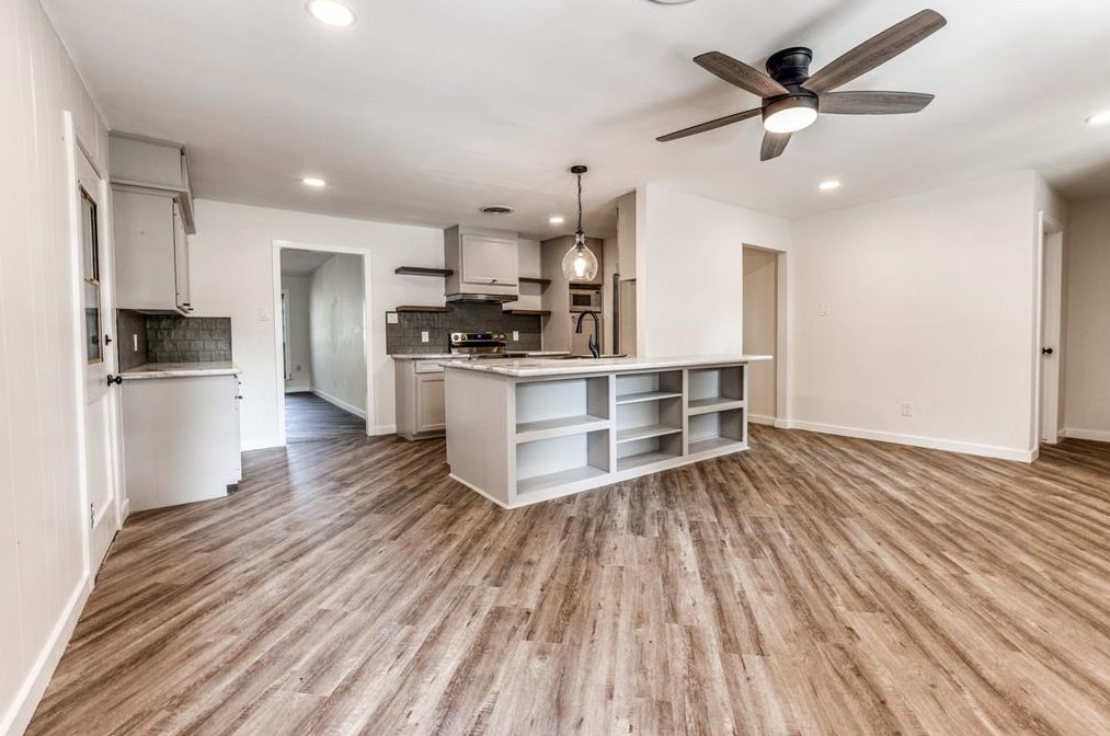 4414 Libbey Ln, Houston TX  77092-5303 exterior