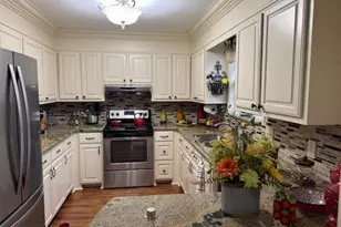 245 N Clover St, Bridge City, TX 77611 - Photo 5