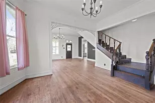 608 Miller St, Anahuac, TX 77514 - Photo 17