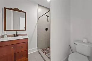 608 Miller St, Anahuac, TX 77514 - Photo 15