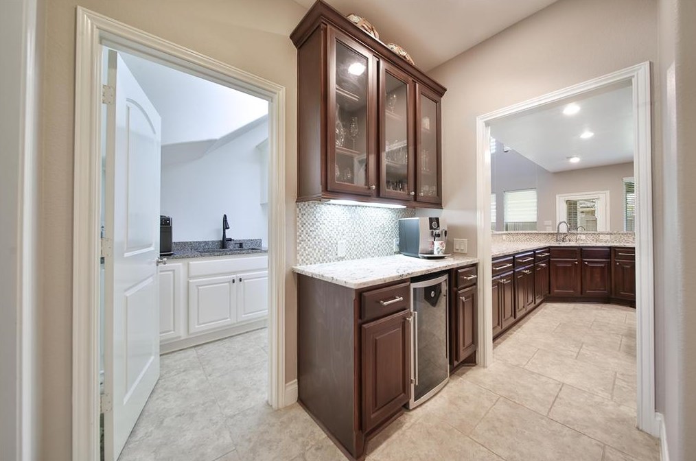 27602 Liberty Hts Ln, Fulshear TX 77441-1480 exterior