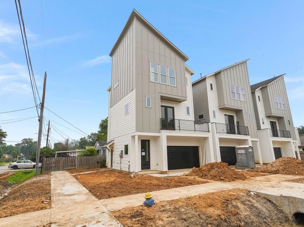 4327 Idaho, Houston TX  77021-4951 exterior