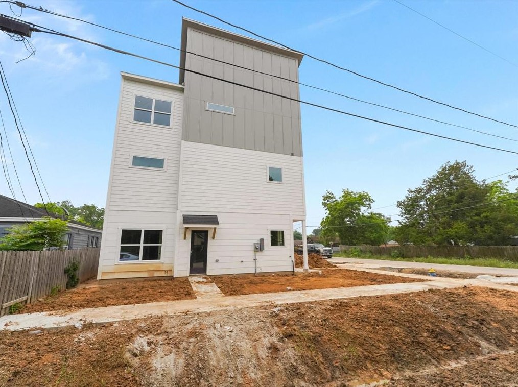 4327 Idaho, Houston TX  77021-4951 exterior