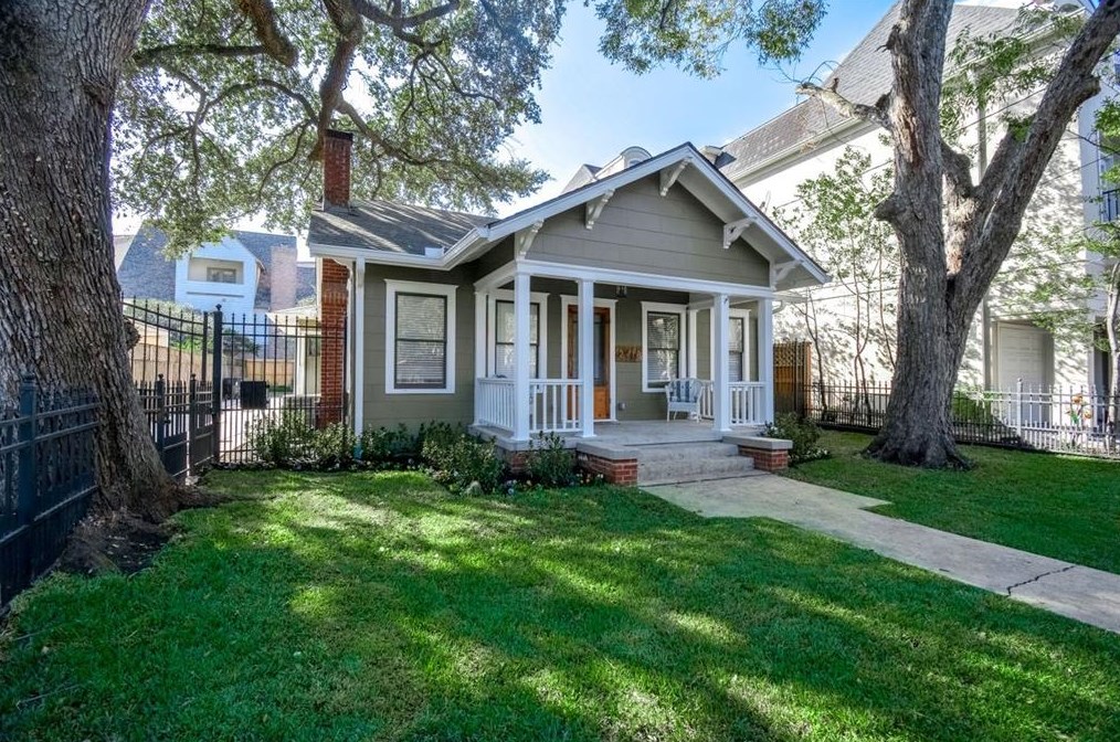 2418 Mandell, Houston TX 77005-1828 exterior