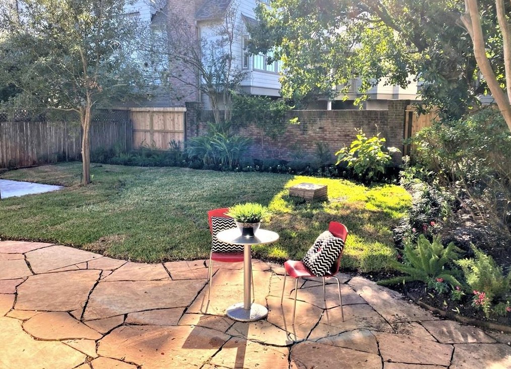 2418 Mandell, Houston TX 77005-1828 exterior