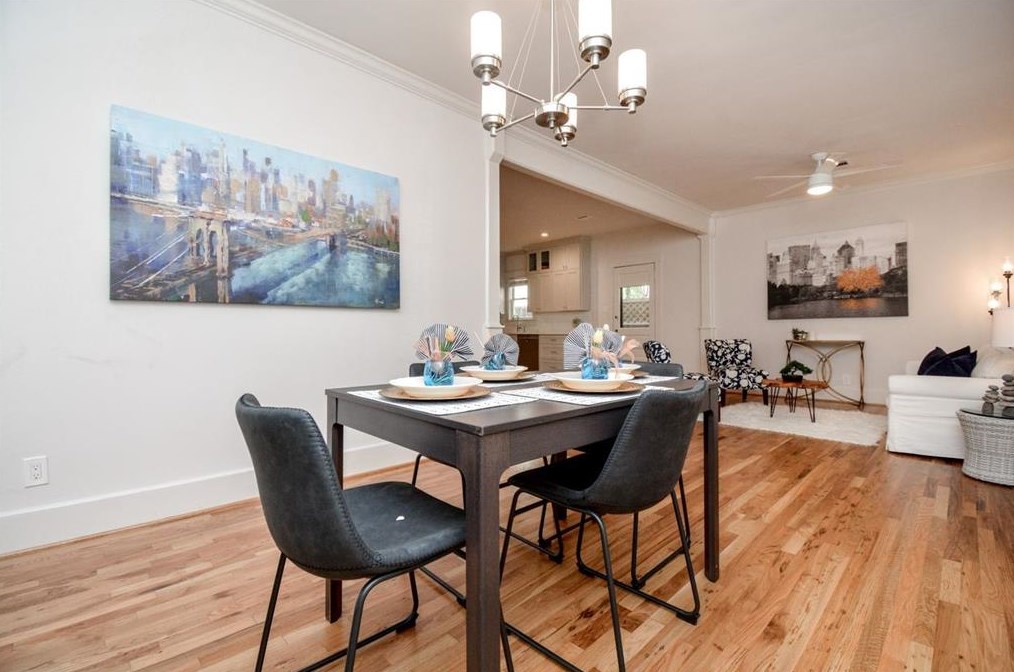 2418 Mandell, Houston TX 77005-1828 exterior