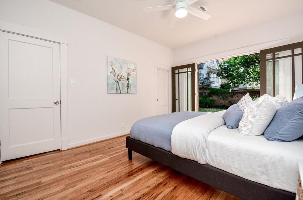 2418 Mandell, Houston TX 77005-1828 exterior