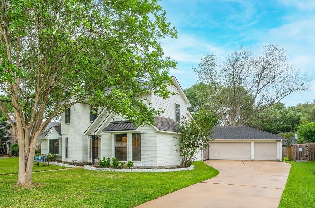 15713 Sierra Dr, Houston TX  77040-1237 exterior