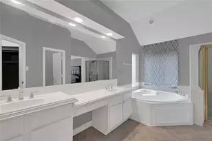 5714 Bayberry Way, Sugar Land, TX 77479 - Photo 37