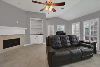 5714 Bayberry Way, Sugar Land, TX 77479 - Photo 7