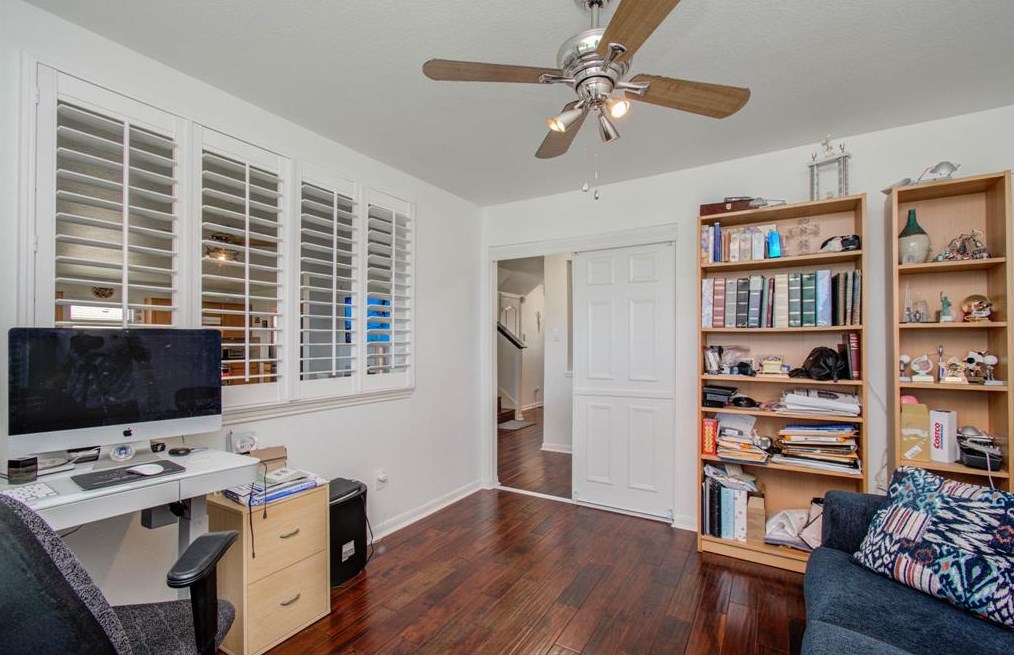 2106 Gable Holw Ln, Katy TX  77450-6771 exterior