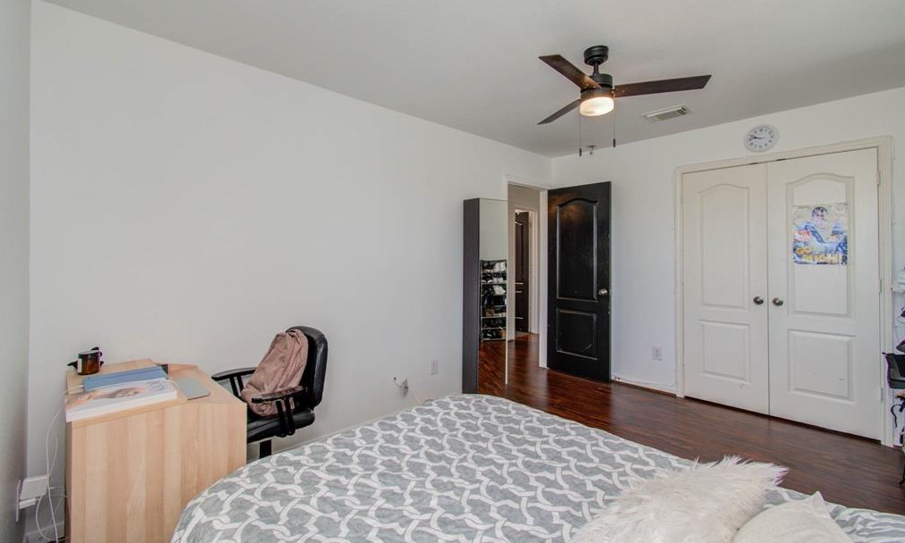 2106 Gable Holw Ln, Katy TX  77450-6771 exterior