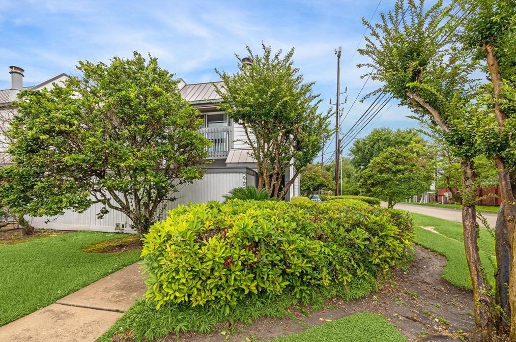 5635 Rice Ave, Houston TX  77081-2128 exterior