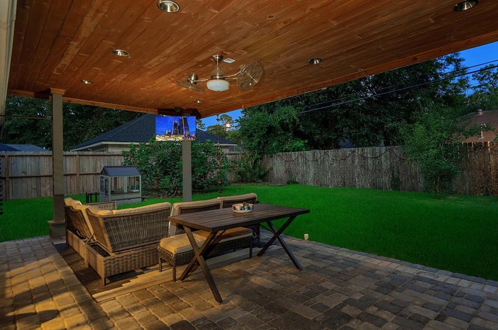 1175 Curtin St, Houston TX  77018-4139 exterior