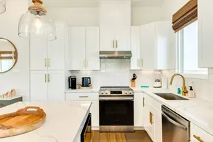 13028 Jean Lafitte Dr, Freeport, TX 77541 - Photo 9