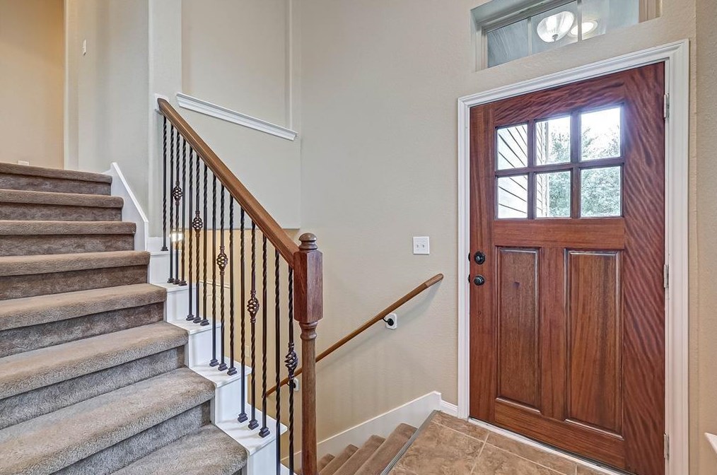 18 Cheswood Manor Ct, Spring TX  77382-5432 exterior