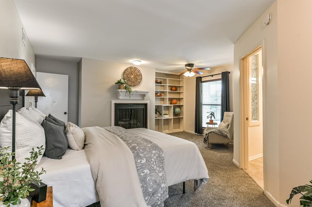 1219 Sealy St, Galveston TX 77550-4029 exterior