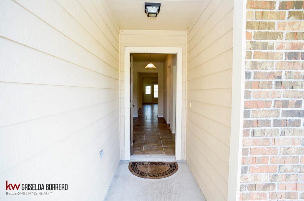 20055 Sunshine Ridge Ln, Cypress TX  77429-3384 exterior