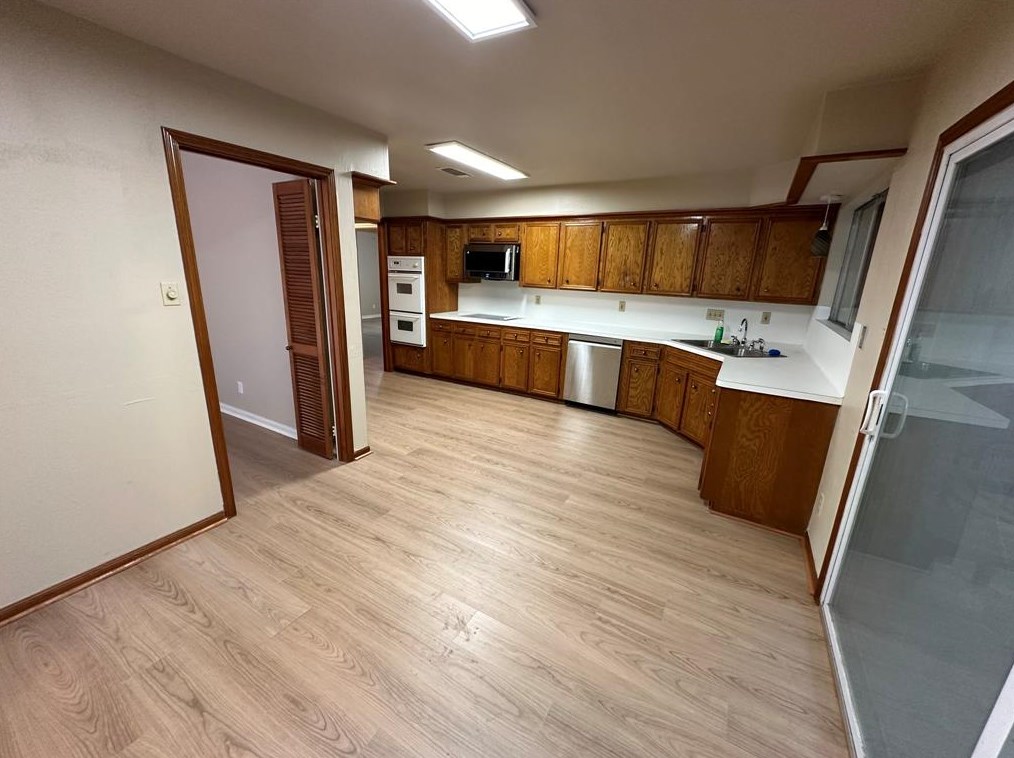 15127 Forest Lodge Dr, Houston TX  77070-1216 exterior