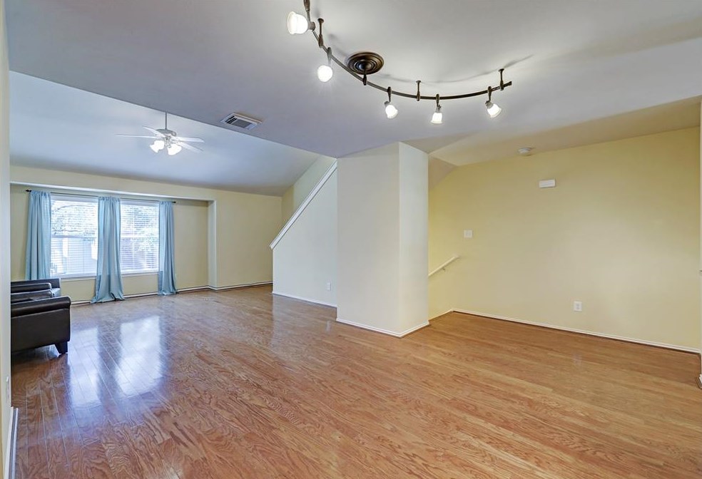 826 Heights Hollow Ln, Houston TX  77007-7072 exterior