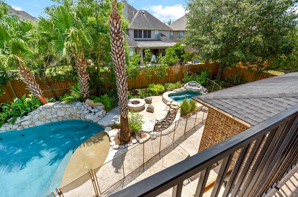 25403 Springwood Lake Dr, Katy TX  77494-2645 exterior