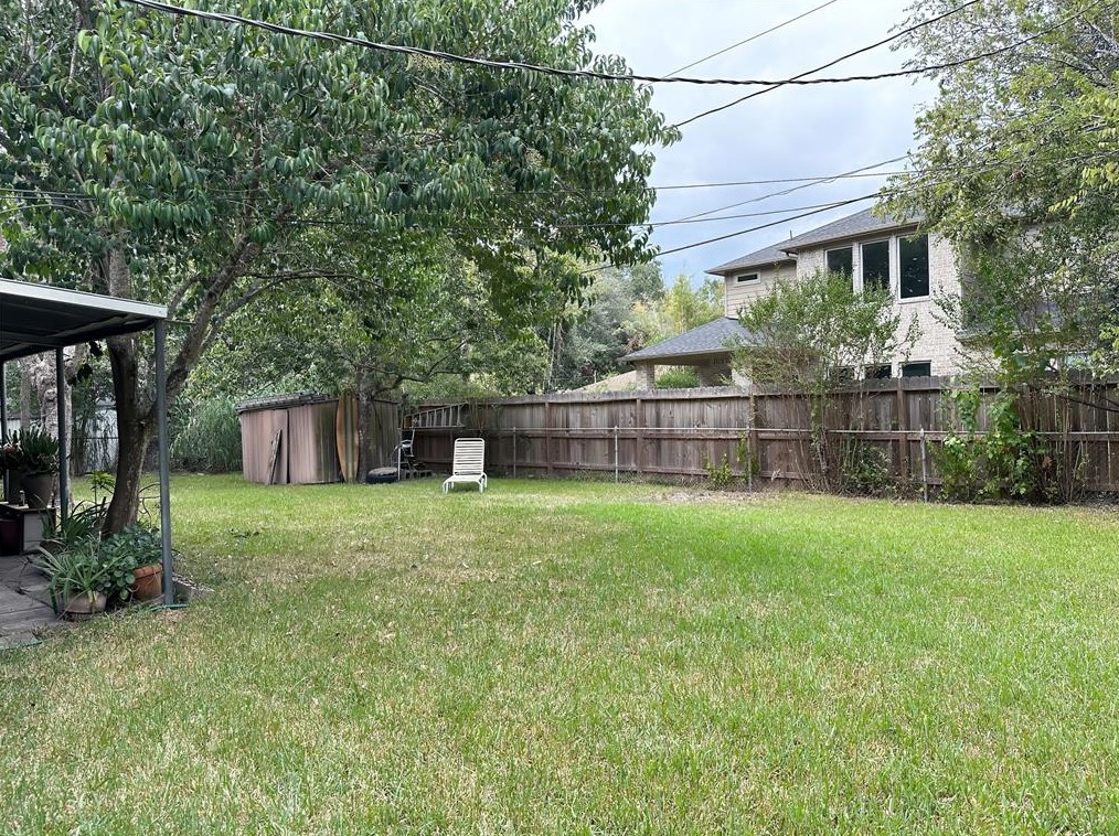 4046 Woodfin St, Houston TX  77025-5713 exterior