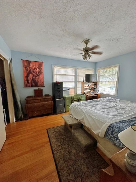 4046 Woodfin St, Houston TX  77025-5714 exterior