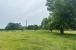 9289 Co Rd 329, Buffalo, TX 75831 - Photo 1