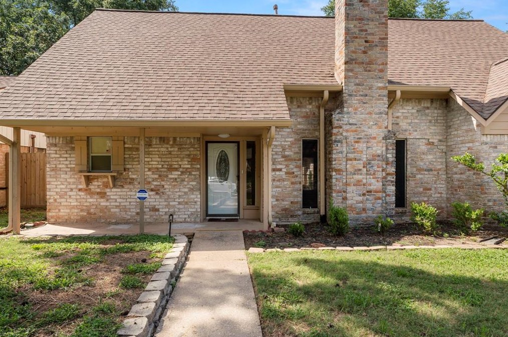 7031 River Mill Dr, Spring TX  77379-4723 exterior