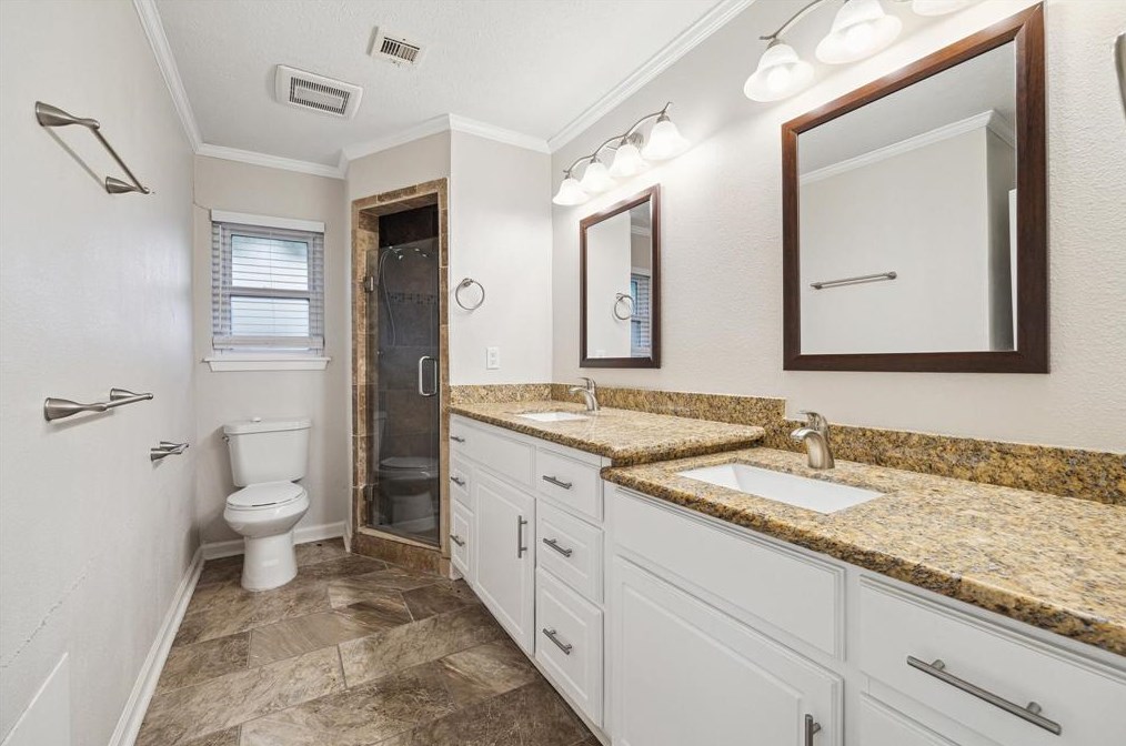 5923 Mcknight, Houston TX  77035-2325 exterior