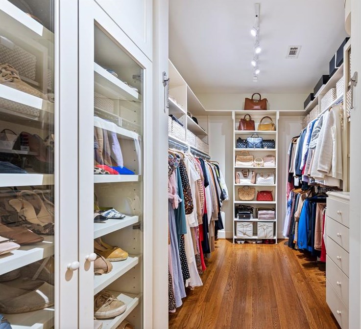 4814 Yoakum Blvd, Houston TX  77006-2740 exterior